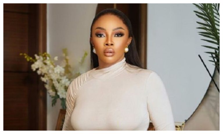 Why Toke Makinwa Believes Women Should Avoid Marriage in Their 20s Why Toke Makinwa Believes Women Should Avoid Marriage in Their 20s