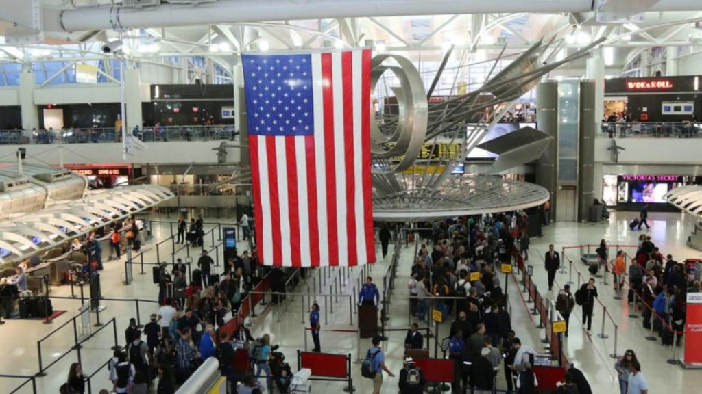 US Airlines No Longer Required to Disclose Fee Transparency